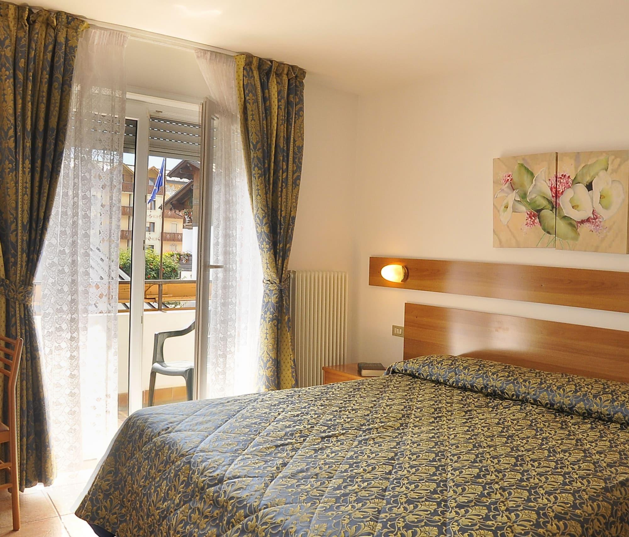 Hotel Alpen Андало Екстериор снимка